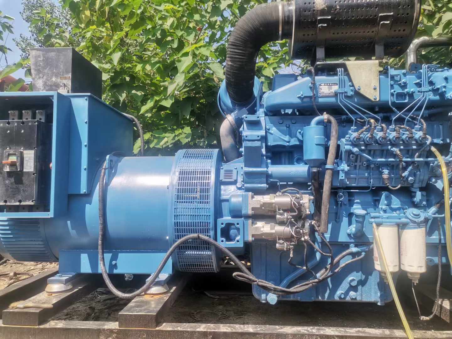 南丹详细说明降低 800kW 柴油发电机输出电流波动的方法